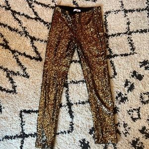 Sequined, high waisted pants. Gold sparkly skinny fit pants!